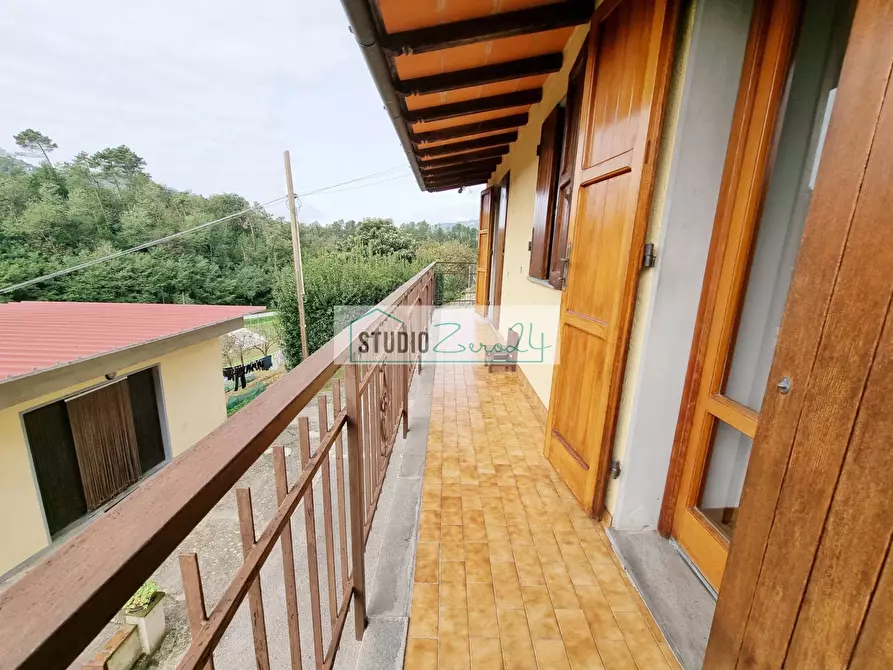 Immagine 16 di Casa semindipendente in vendita  in via bottaro a Camaiore