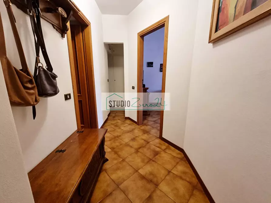 Immagine 25 di Casa semindipendente in vendita  in via bottaro a Camaiore