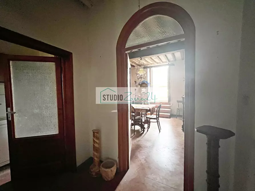 Immagine 2 di Rustico / casale in vendita  in Via del Castello a Camaiore