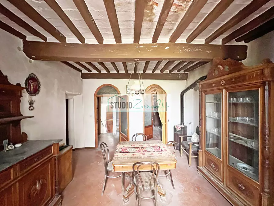 Immagine 6 di Rustico / casale in vendita  in Via del Castello a Camaiore