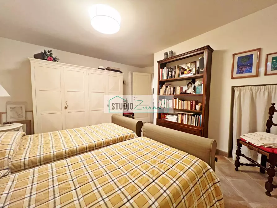 Immagine 22 di Casa bifamiliare in vendita  in Via Savoia a Camaiore