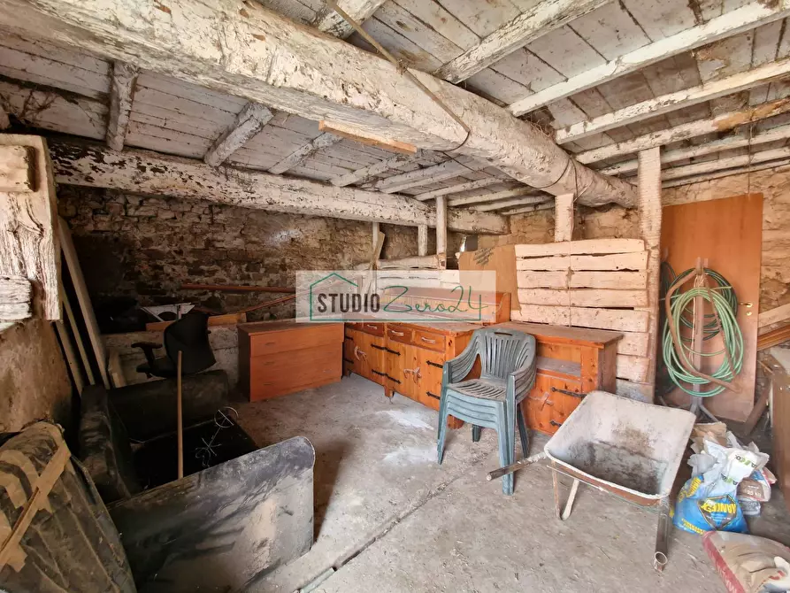 Immagine 7 di Rustico / casale in vendita  in Via Migliano a Camaiore