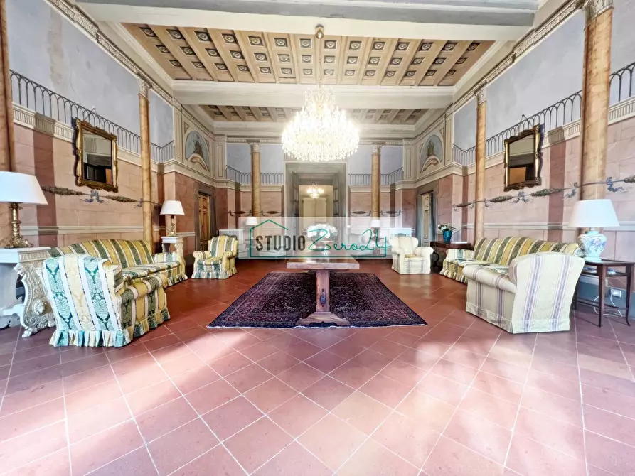 Immagine 4 di Villa in vendita  in Via Sandro Pertini a Camaiore