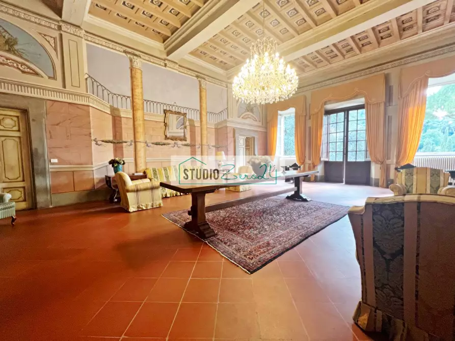 Immagine 8 di Villa in vendita  in Via Sandro Pertini a Camaiore