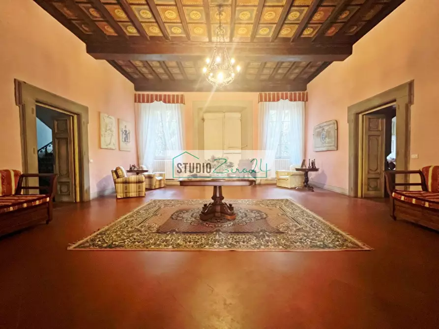 Immagine 24 di Villa in vendita  in Via Sandro Pertini a Camaiore