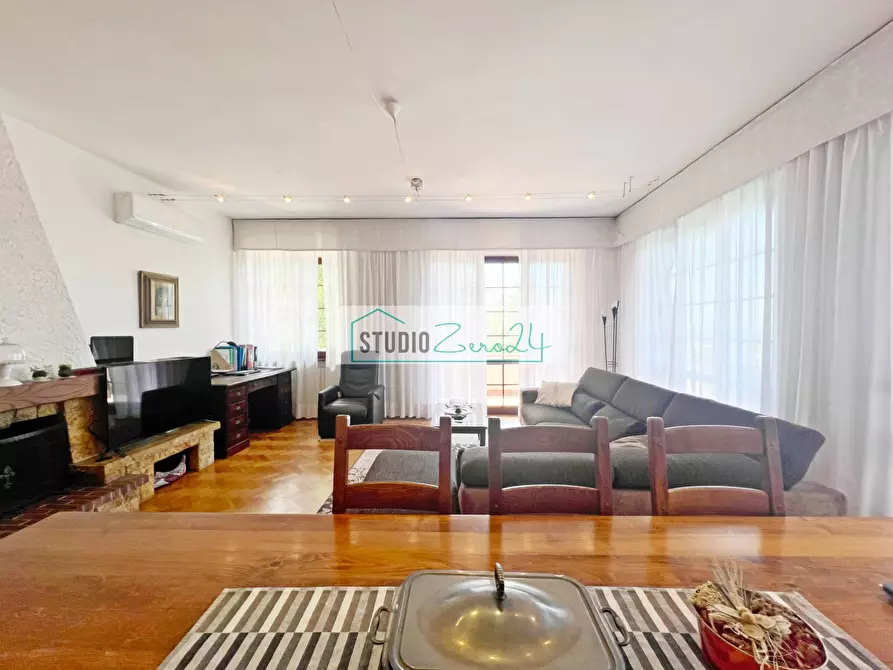 Immagine 6 di Villa in vendita  in Via delle Capanne a Camaiore