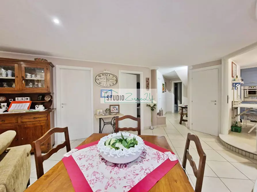 Immagine 27 di Casa bifamiliare in vendita  in Via Merlino a Camaiore