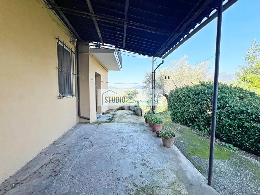 Immagine 7 di Casa semindipendente in vendita  in via delle Grotte a Camaiore