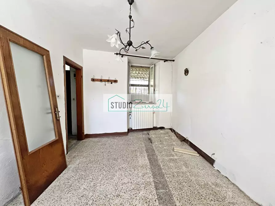 Immagine 13 di Casa semindipendente in vendita  in via delle Grotte a Camaiore