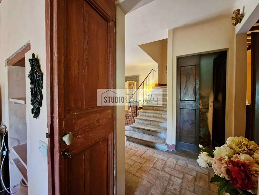 Immagine 14 di Villa in vendita  in via cafaggio a Camaiore
