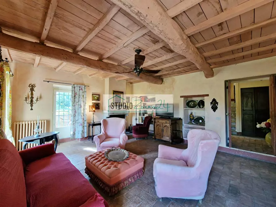 Immagine 16 di Villa in vendita  in via cafaggio a Camaiore