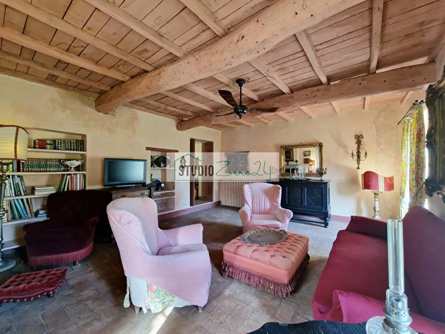 Immagine 17 di Villa in vendita  in via cafaggio a Camaiore