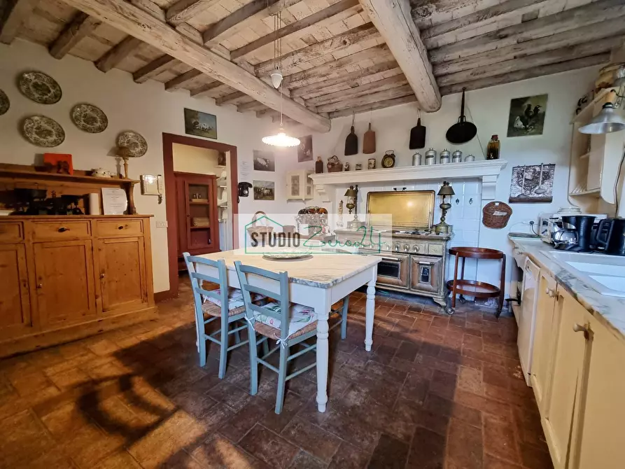 Immagine 24 di Villa in vendita  in via cafaggio a Camaiore