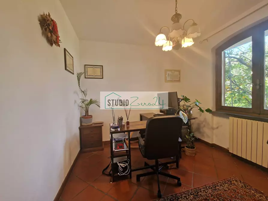 Immagine 23 di Casa bifamiliare in vendita  in Via Mincio a Camaiore