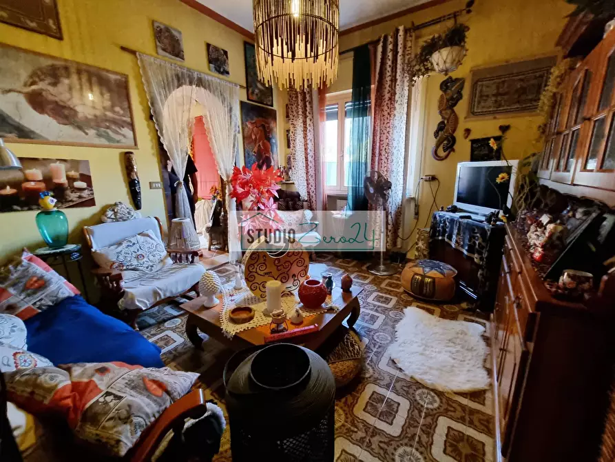 Immagine 13 di Villa in vendita  in via della serra a Camaiore