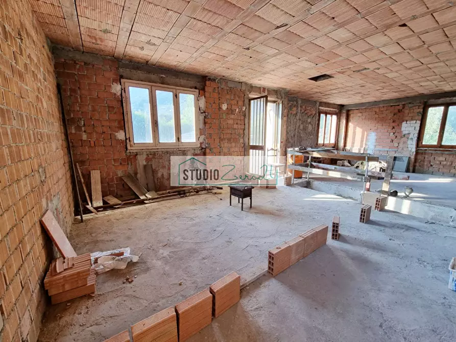 Immagine 25 di Villa in vendita  in via della serra a Camaiore