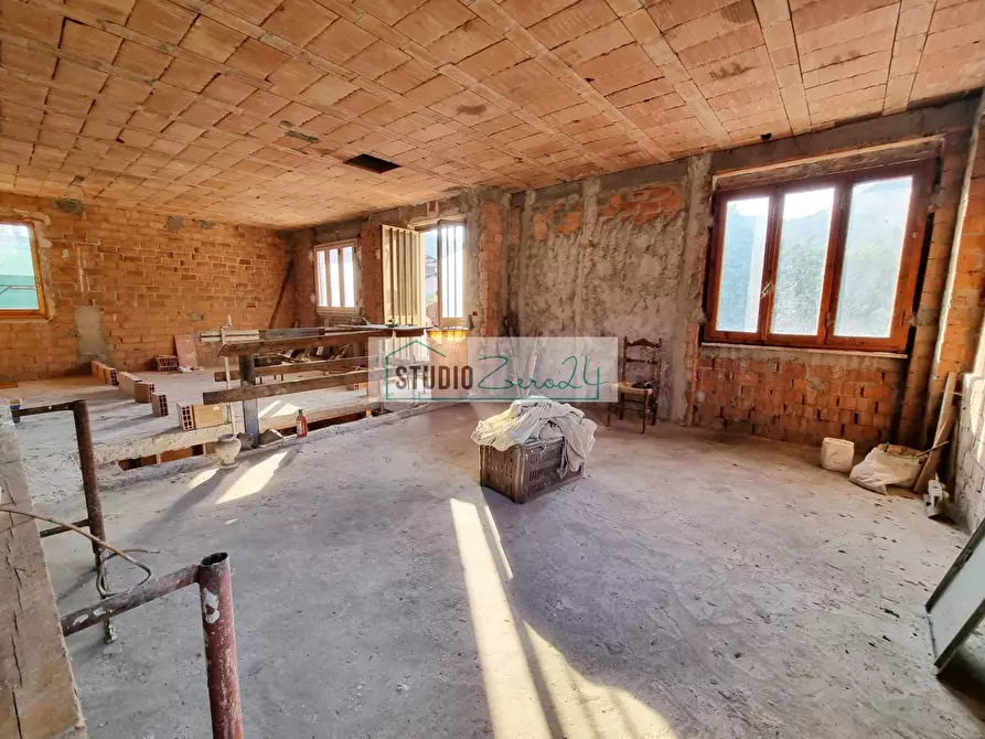 Immagine 27 di Villa in vendita  in via della serra a Camaiore