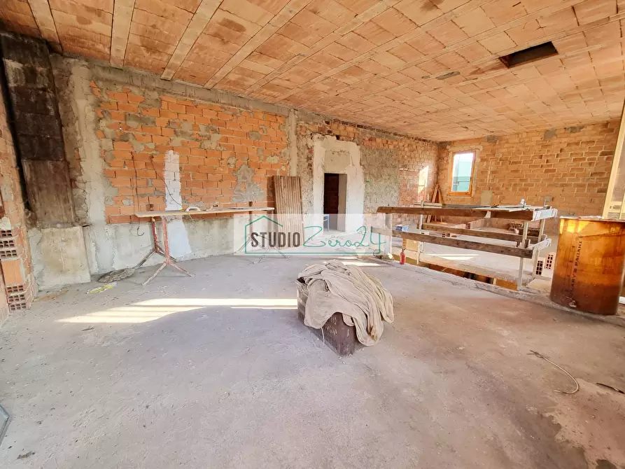 Immagine 28 di Villa in vendita  in via della serra a Camaiore