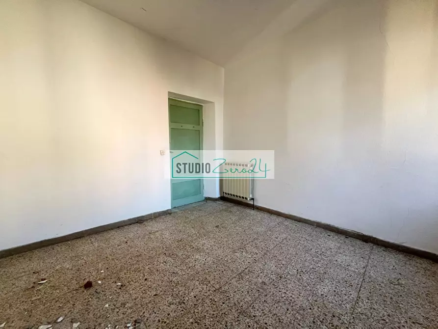 Immagine 14 di Rustico / casale in vendita  in via Fondi a Camaiore