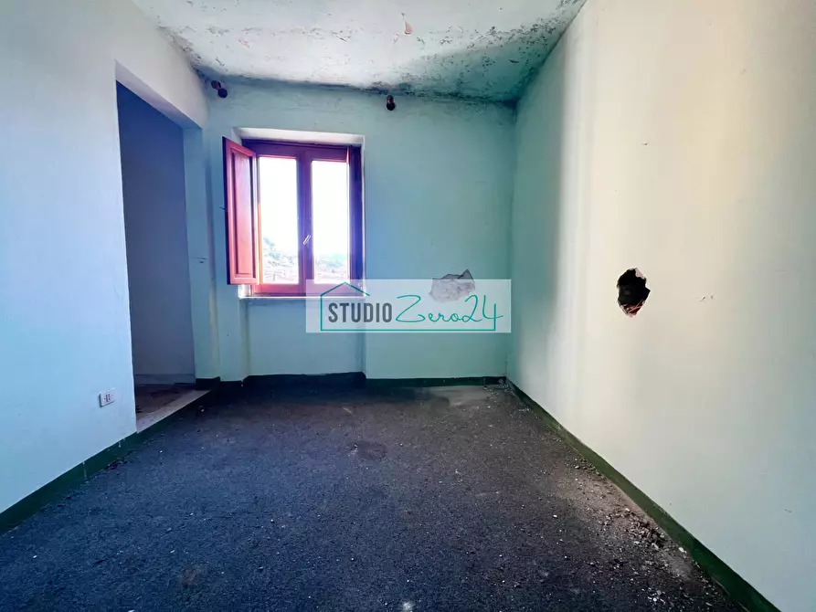 Immagine 18 di Rustico / casale in vendita  in via Fondi a Camaiore