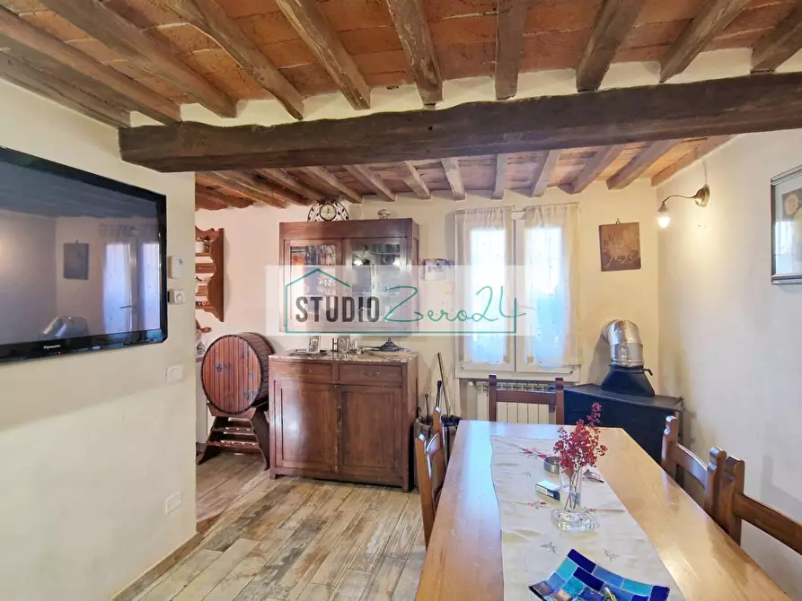 Immagine 9 di Casa semindipendente in vendita  in corte giannoni a Camaiore