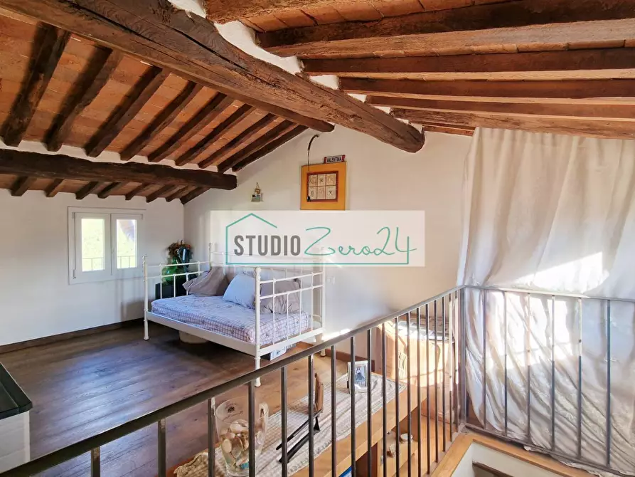 Immagine 16 di Casa semindipendente in vendita  in corte giannoni a Camaiore