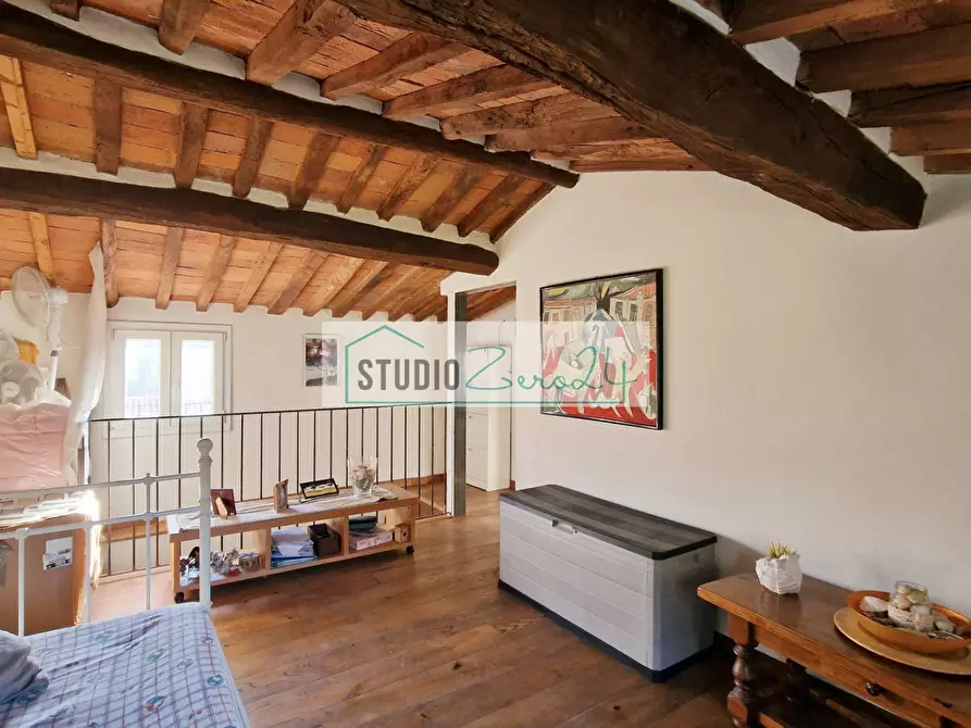 Immagine 19 di Casa semindipendente in vendita  in corte giannoni a Camaiore