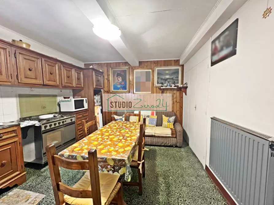 Immagine 9 di Casa semindipendente in vendita  in Via Trescolli a Camaiore