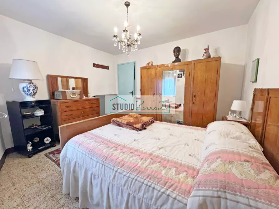 Immagine 19 di Casa semindipendente in vendita  in Via Trescolli a Camaiore