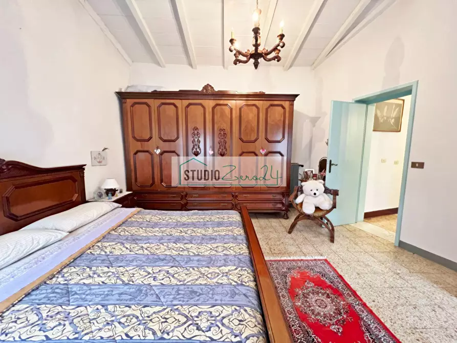 Immagine 26 di Casa semindipendente in vendita  in Via Trescolli a Camaiore