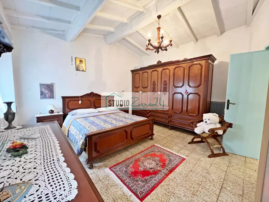 Immagine 27 di Casa semindipendente in vendita  in Via Trescolli a Camaiore