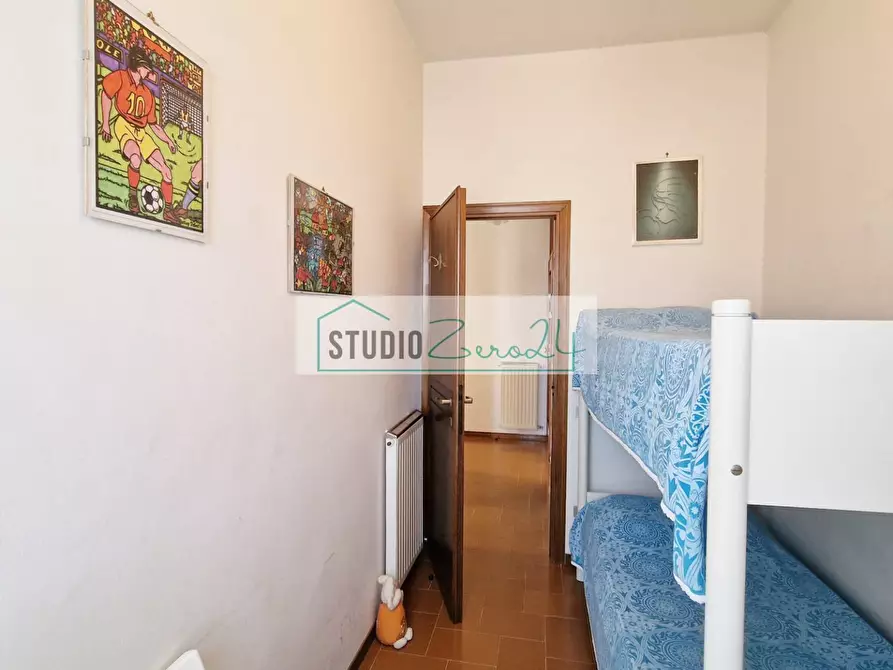 Immagine 14 di Appartamento in vendita  in via G. Marconi a Camaiore