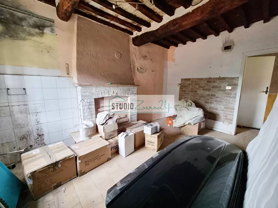 Immagine 13 di Casa semindipendente in vendita  in via degli antichi a Camaiore