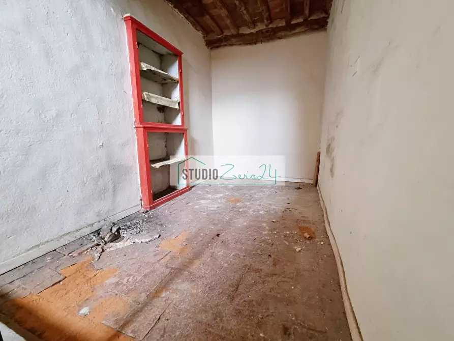Immagine 18 di Casa semindipendente in vendita  in via degli antichi a Camaiore