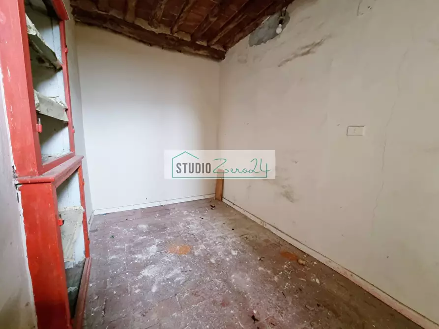 Immagine 22 di Casa semindipendente in vendita  in via degli antichi a Camaiore