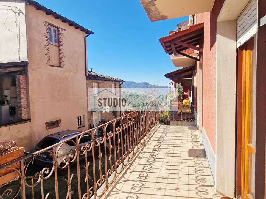 Immagine 4 di Casa semindipendente in vendita  in Via della Costa a Camaiore