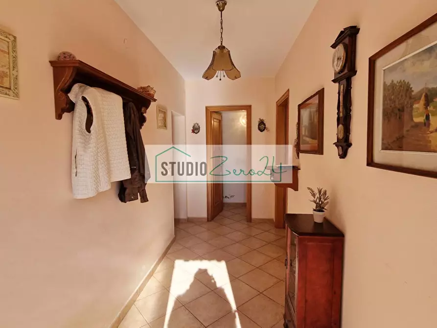 Immagine 6 di Casa semindipendente in vendita  in Via della Costa a Camaiore