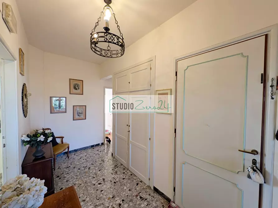 Immagine 4 di Appartamento in vendita  in Via Gigliotti a Camaiore