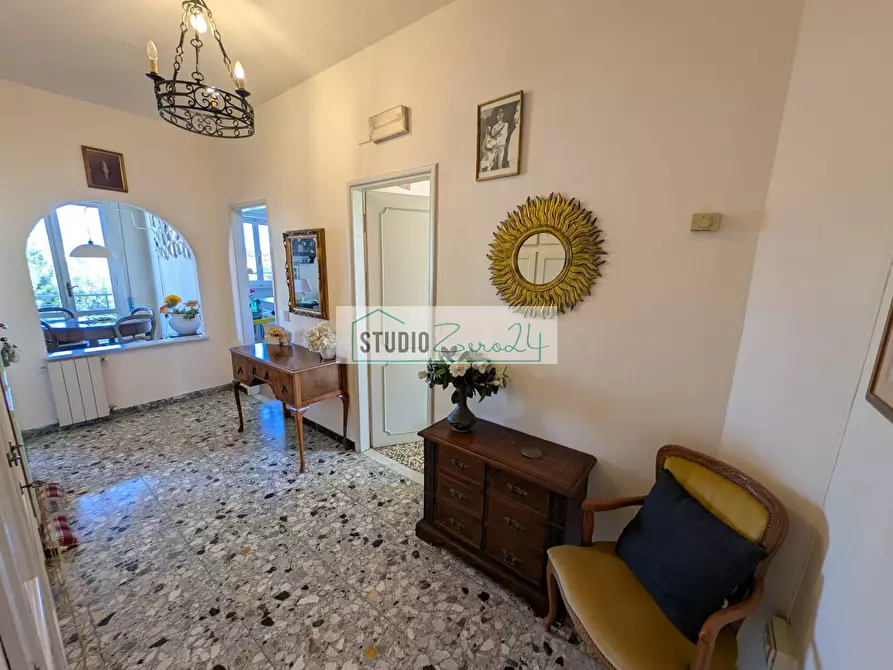 Immagine 6 di Appartamento in vendita  in Via Gigliotti a Camaiore