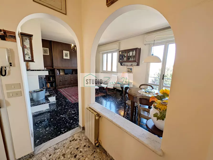 Immagine 8 di Appartamento in vendita  in Via Gigliotti a Camaiore