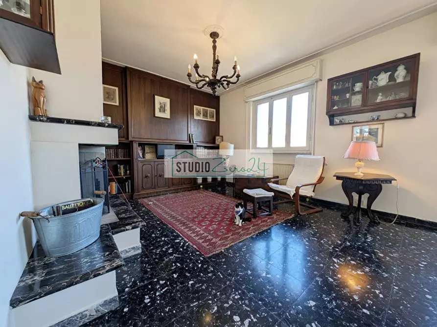 Immagine 10 di Appartamento in vendita  in Via Gigliotti a Camaiore