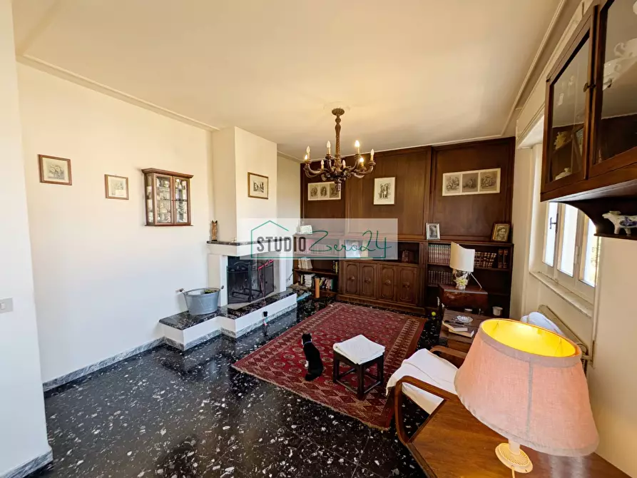 Immagine 9 di Appartamento in vendita  in Via Gigliotti a Camaiore