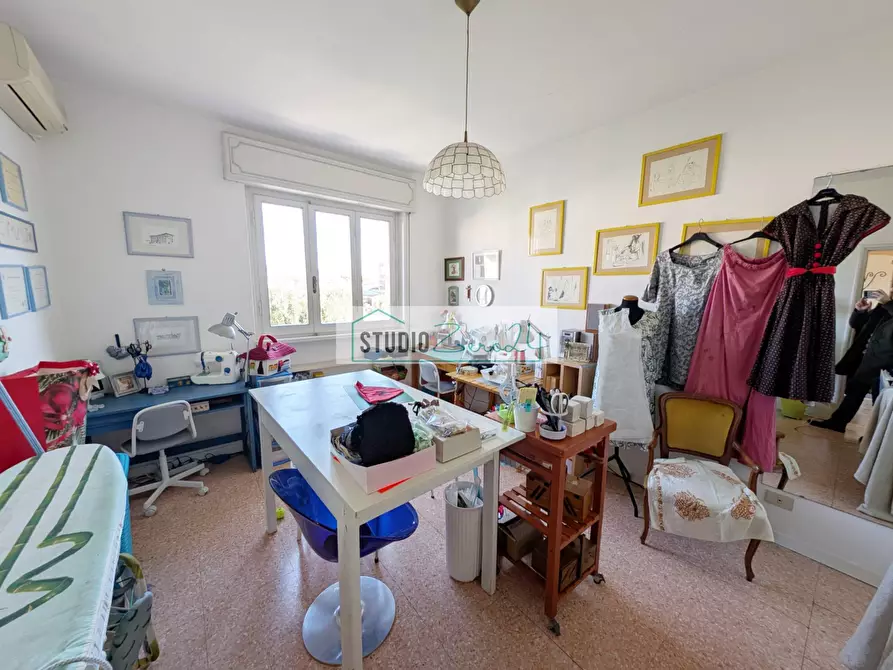 Immagine 14 di Appartamento in vendita  in Via Gigliotti a Camaiore