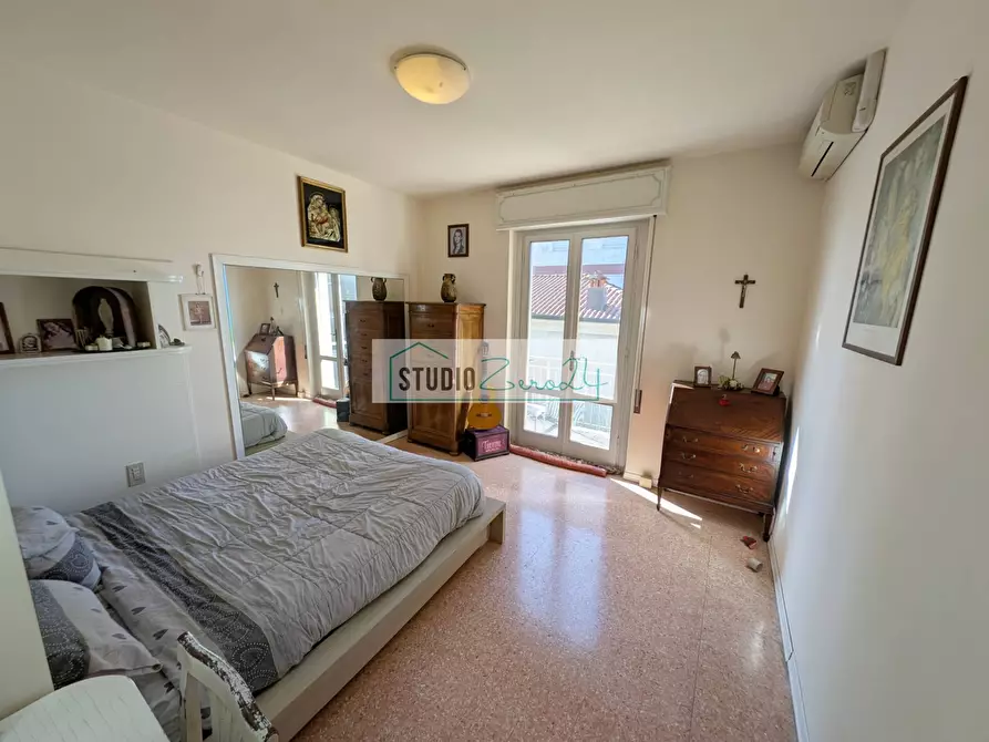 Immagine 21 di Appartamento in vendita  in Via Gigliotti a Camaiore