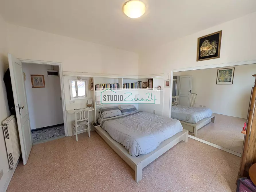 Immagine 23 di Appartamento in vendita  in Via Gigliotti a Camaiore