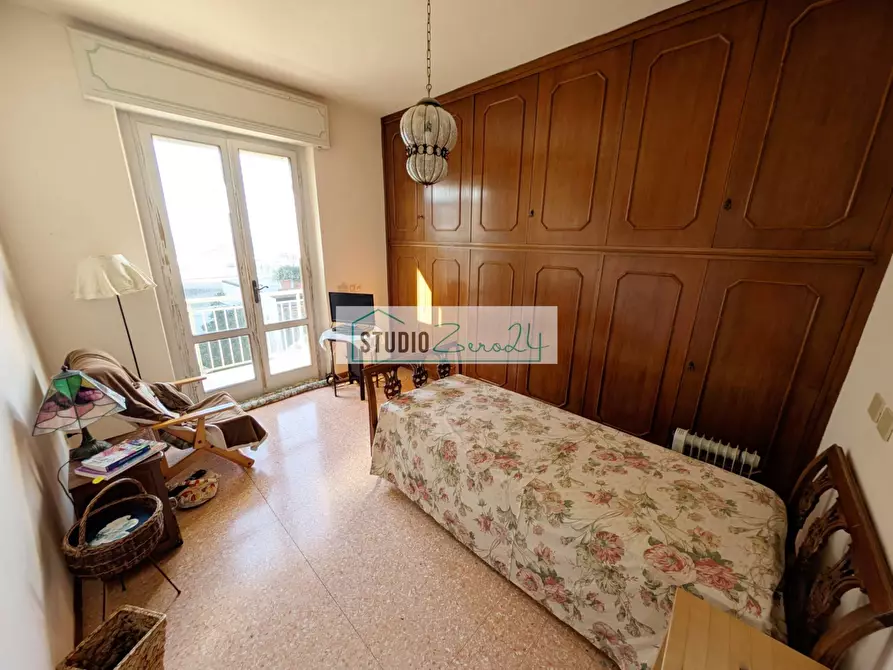 Immagine 25 di Appartamento in vendita  in Via Gigliotti a Camaiore