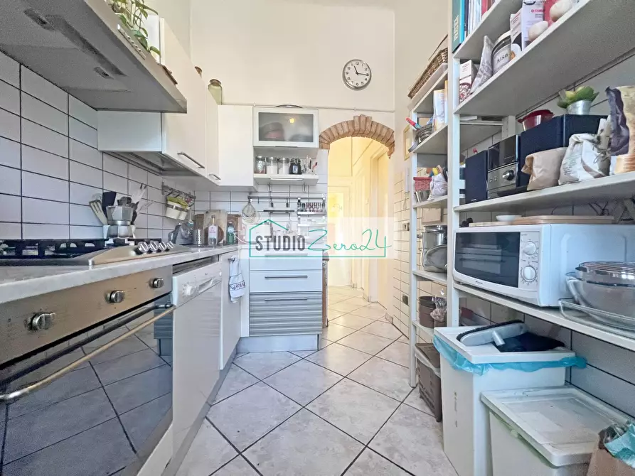 Immagine 15 di Attico in vendita  in Via IV Novembre a Camaiore