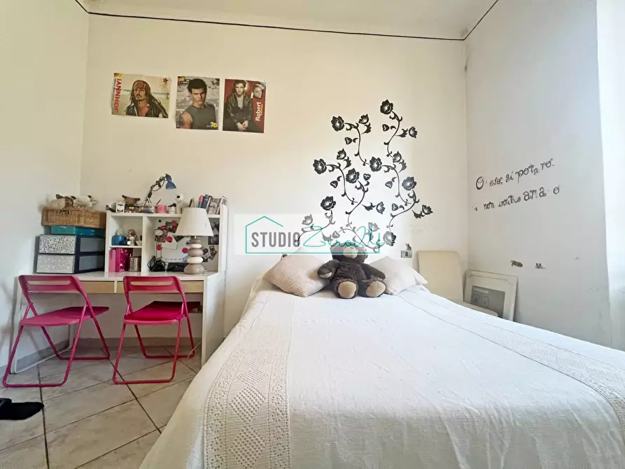 Immagine 27 di Attico in vendita  in Via IV Novembre a Camaiore