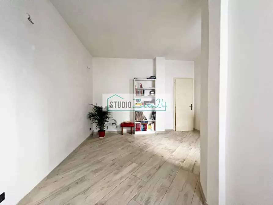 Immagine 4 di Appartamento in vendita  in Via Vittorio Emanuele a Camaiore