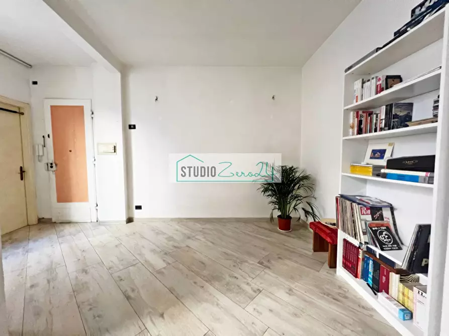 Immagine 11 di Appartamento in vendita  in Via Vittorio Emanuele a Camaiore